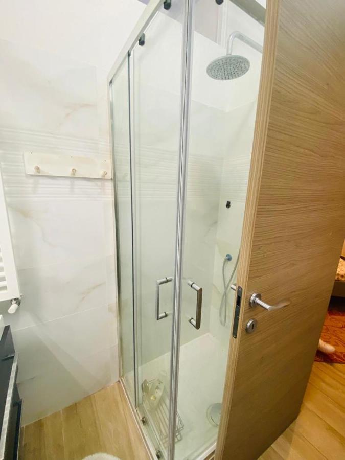 Large Garden Apartment โรม ภายนอก รูปภาพ