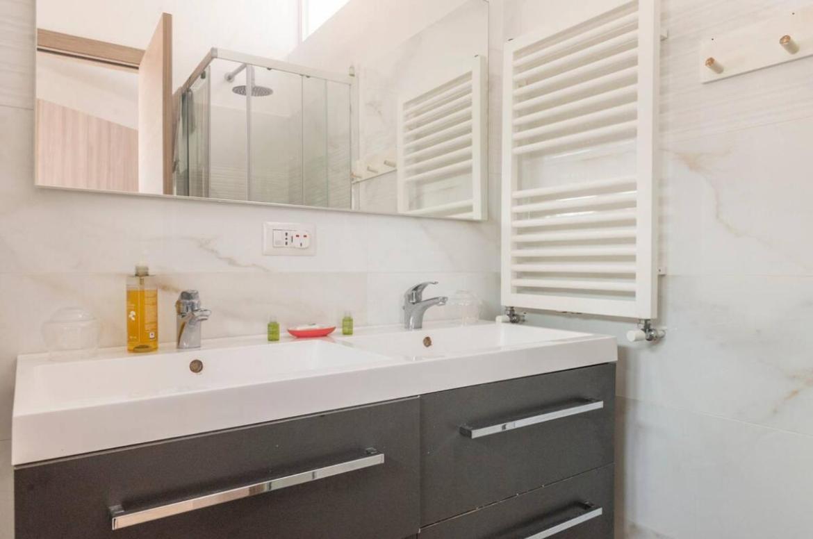 Large Garden Apartment โรม ภายนอก รูปภาพ